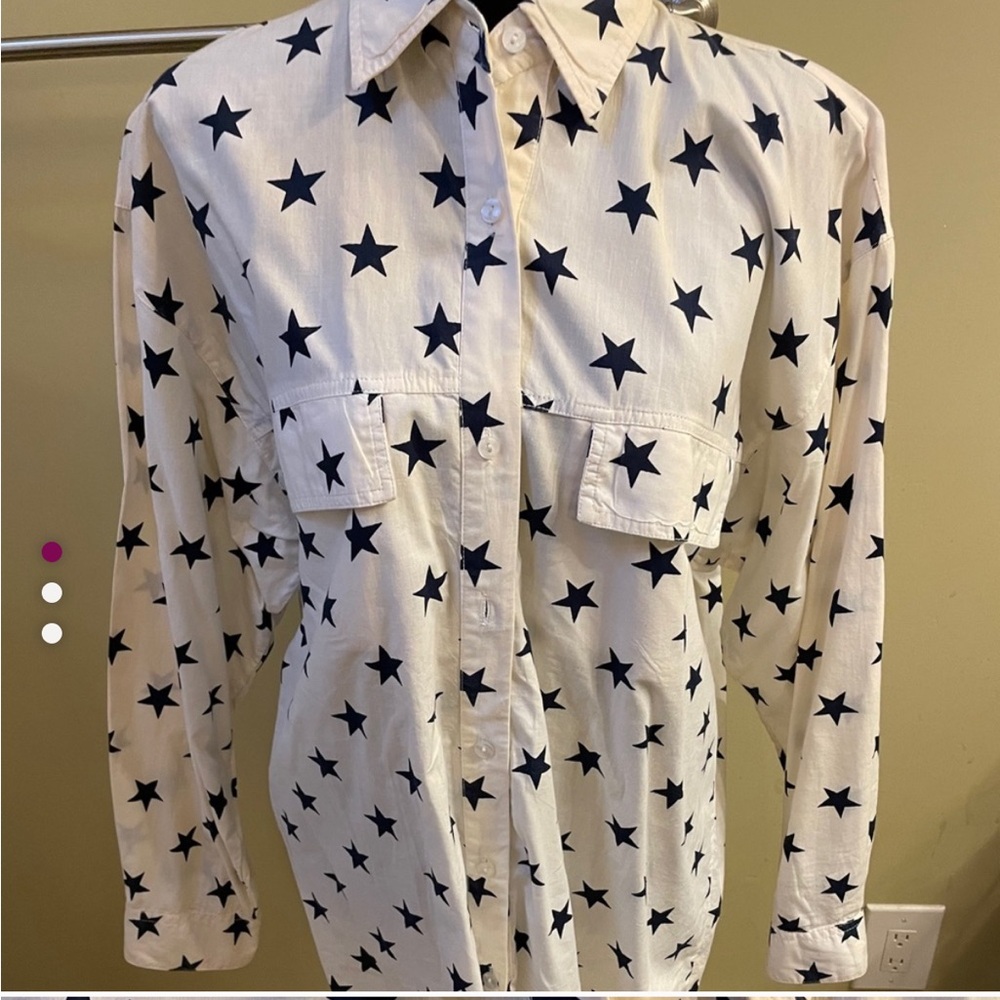 Star-Patterned Button Down Shirt - White and Black